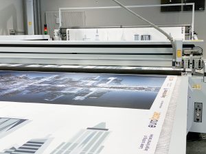 3XL 3200 processing over 3 m wide printed roll