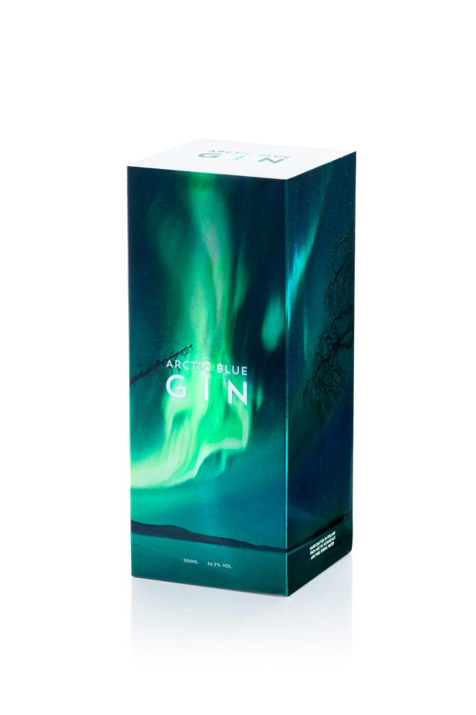Metsä Board designs new Arctic Blue Gin package with holographic Northern Lights flare