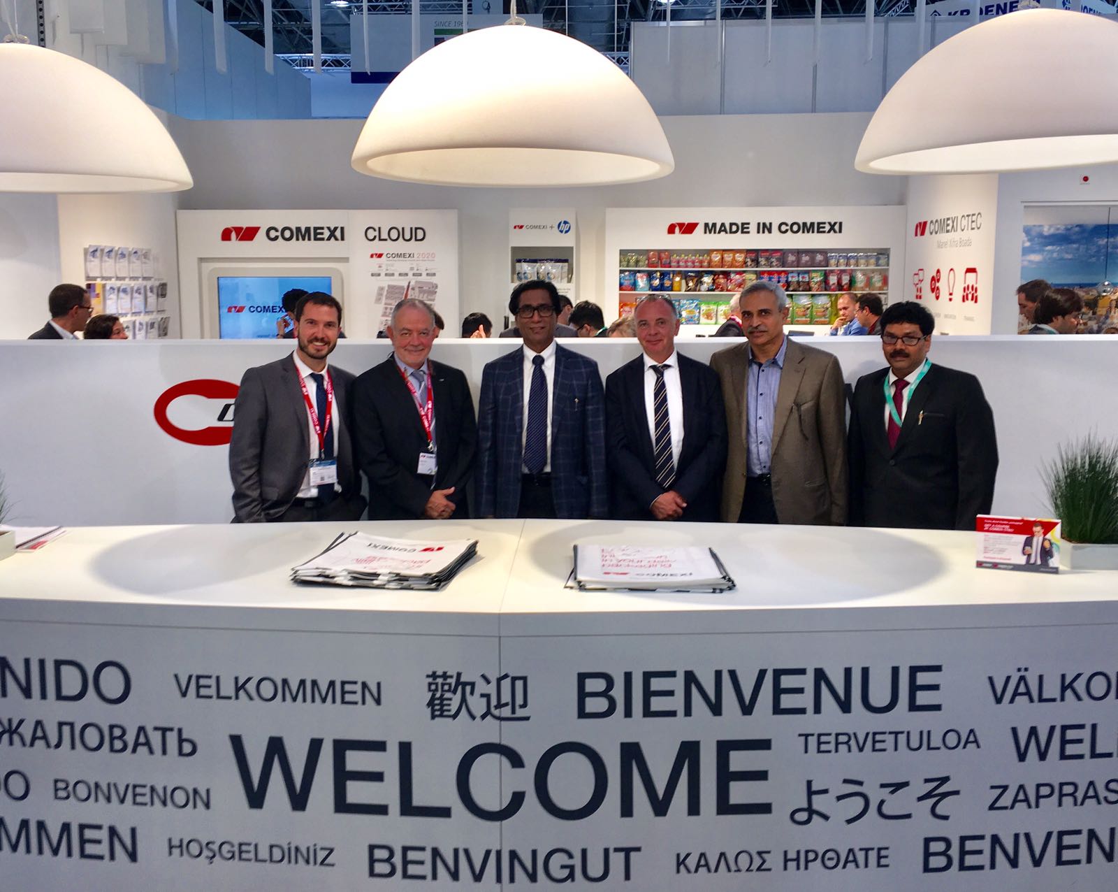 Uflex finalises Comexi holographic laminator at K