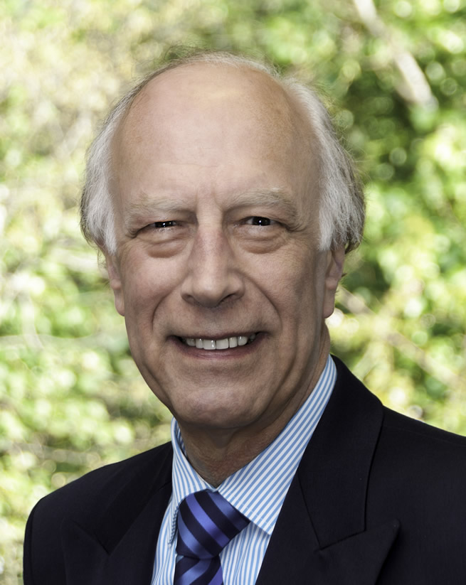 CPI former director general wins Outstanding Contribution to the Industry at UK Packaging Awards