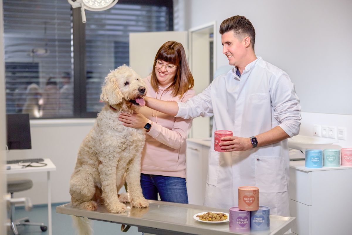 Pet snack start-up DoggyLove, packages up its plant-based canine treats with Sonoco’s GREENCAN solution