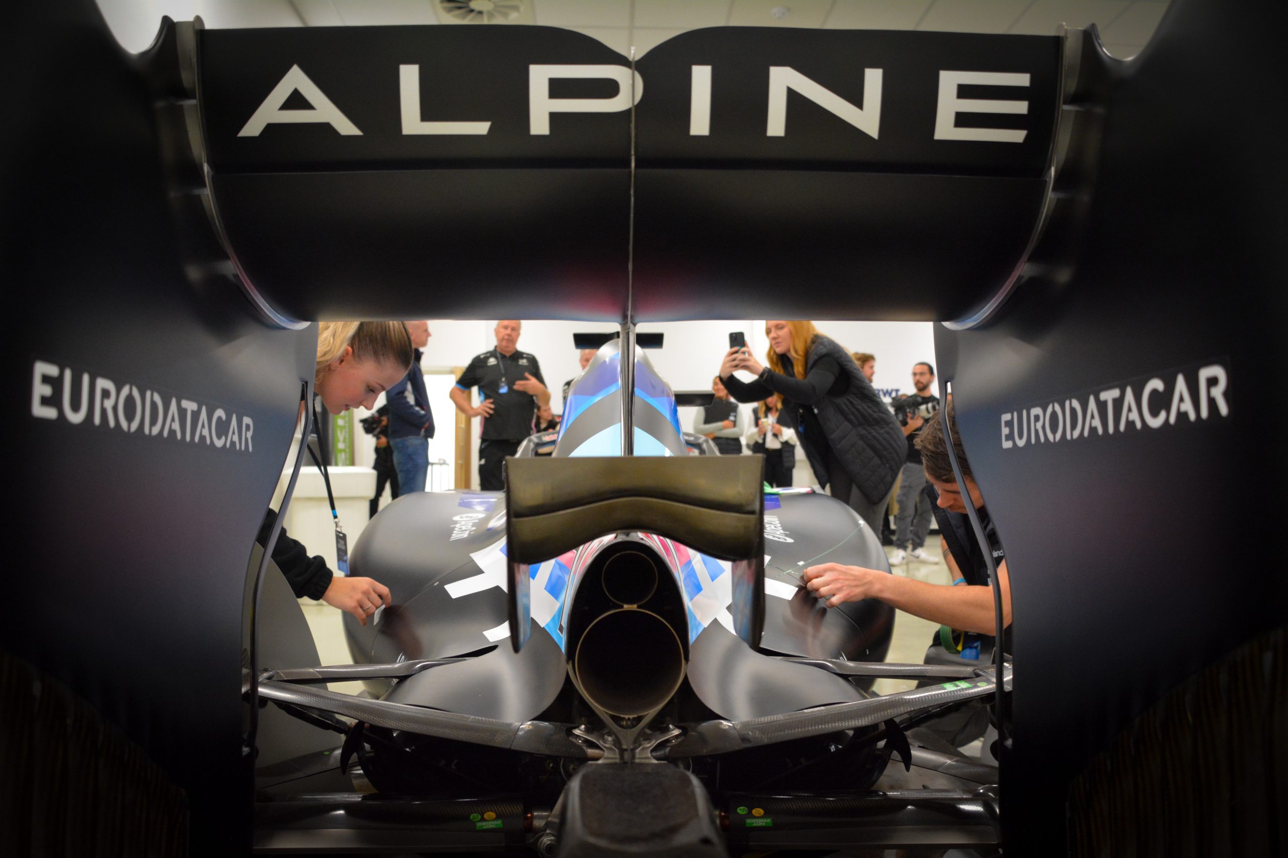 Roland DG and BWT Alpine Formula One Team Crown Europe’s Hottest Car Wrapper