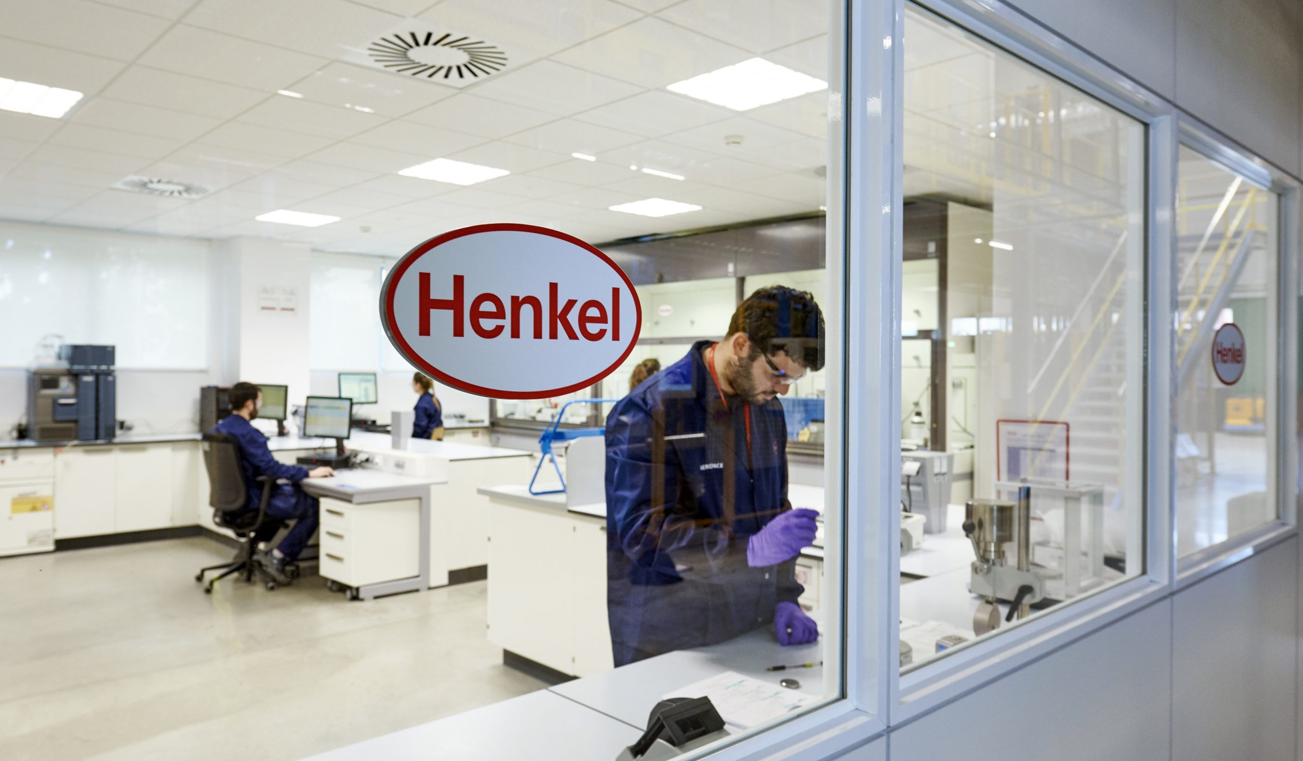 LOCTITE invites medical device manufacturers to ‘Green Lab’ open day