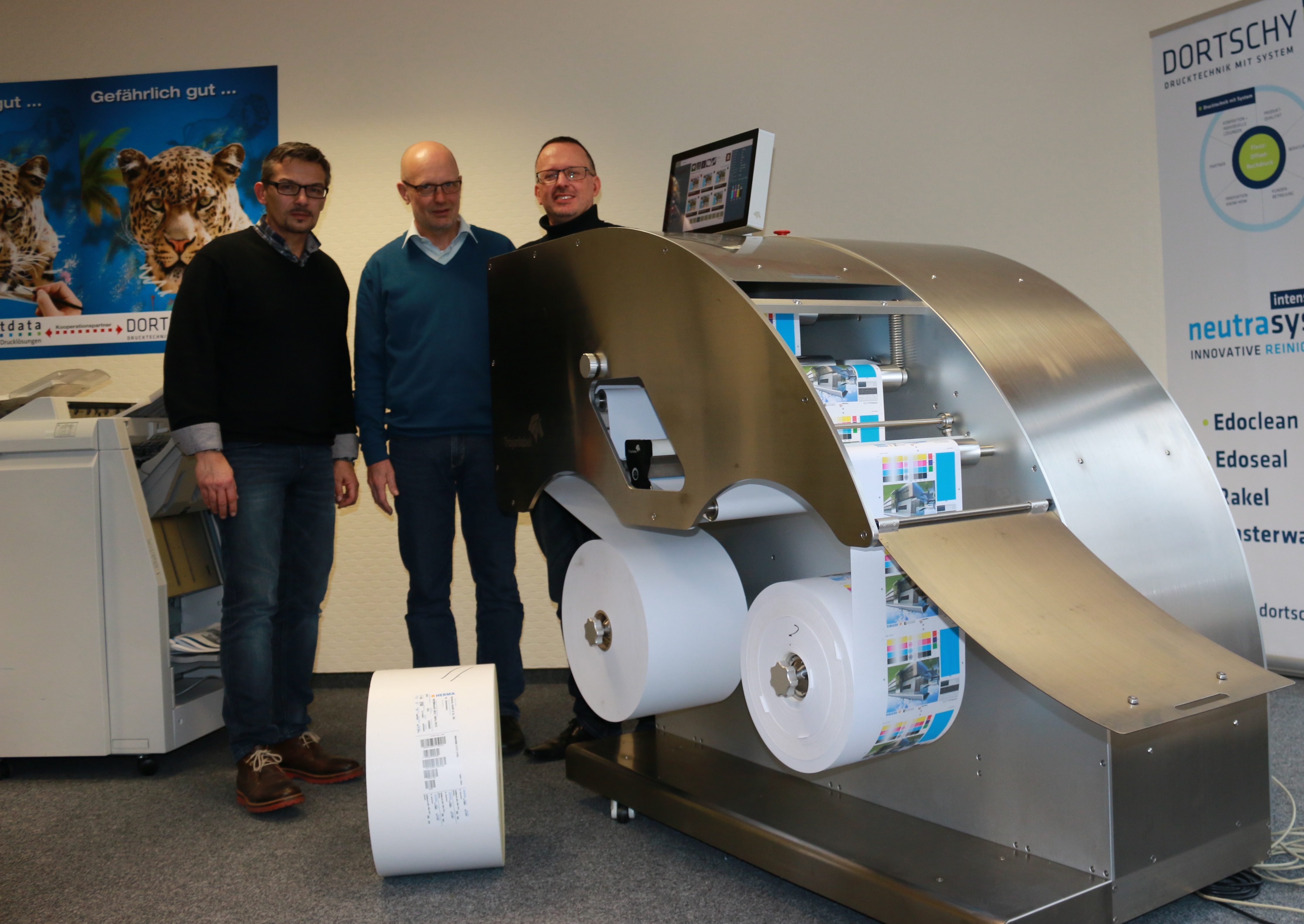Standard self-adhesive materials tested with water-based ink