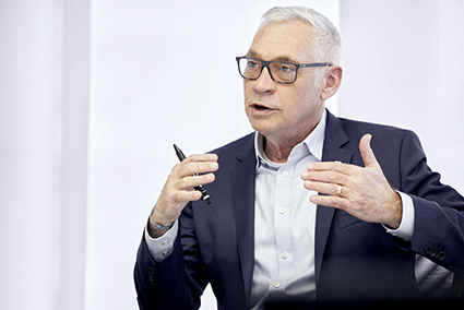 Press-to-slice line that maximizes yield and minimizes food waste in food processing