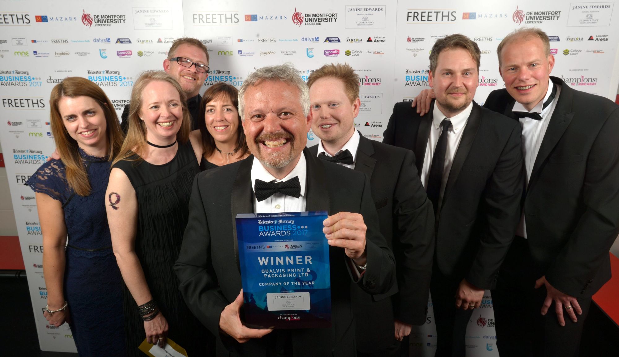 Qualvis Print & Packaging win top regional business award